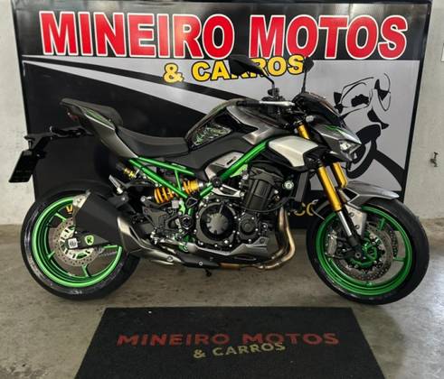 KAWASAKI Z900 